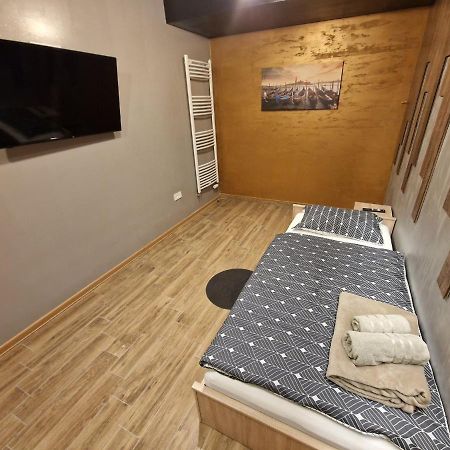 Apartmani New York Nova Gradiska Eksteriør bilde