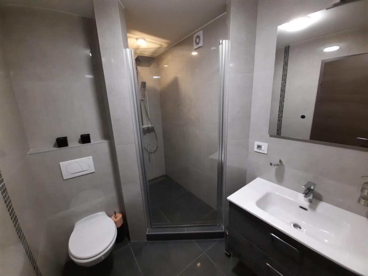 Apartmani New York Nova Gradiska Eksteriør bilde