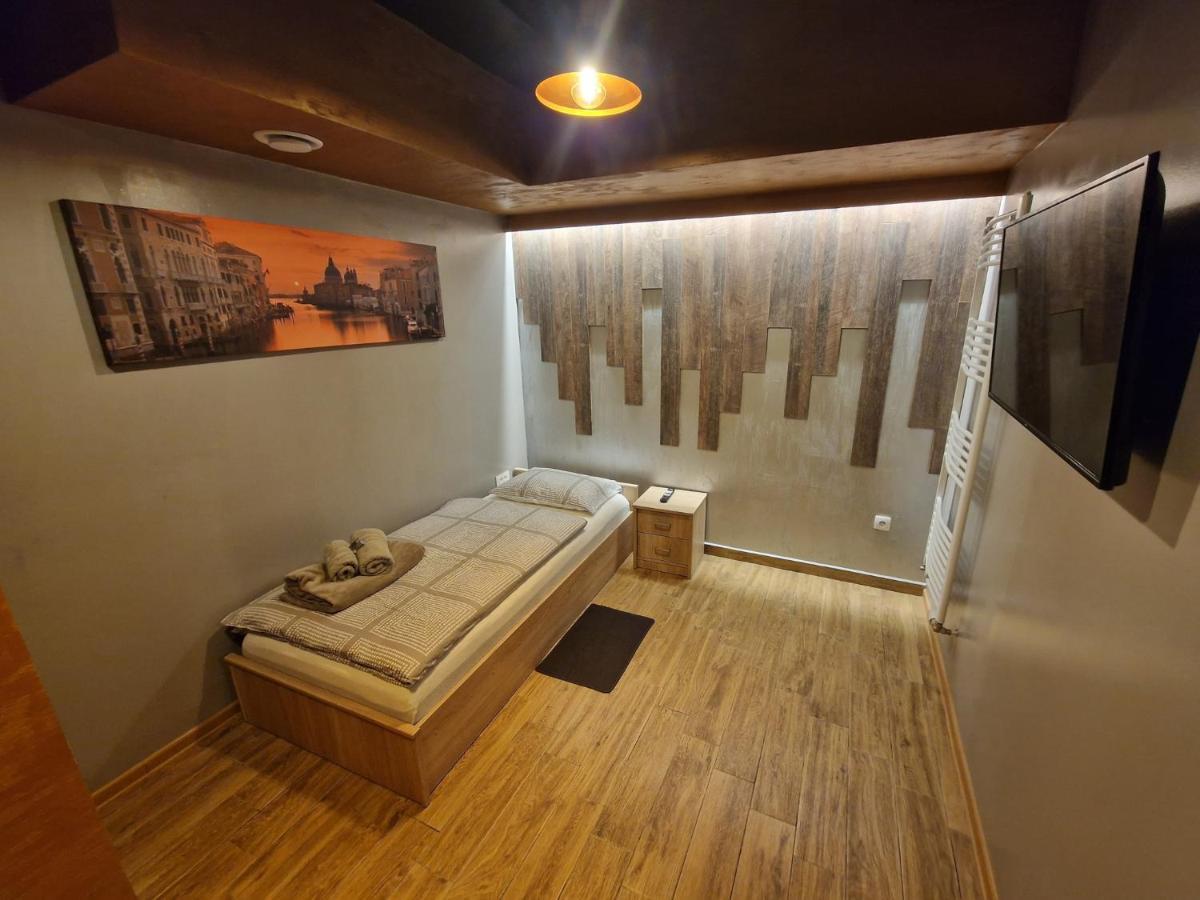 Apartmani New York Nova Gradiska Eksteriør bilde